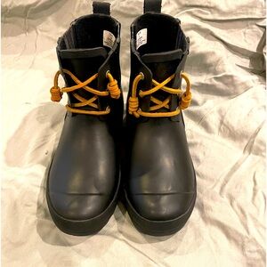 Sperry Ankle Rainboot- LIKE NEW